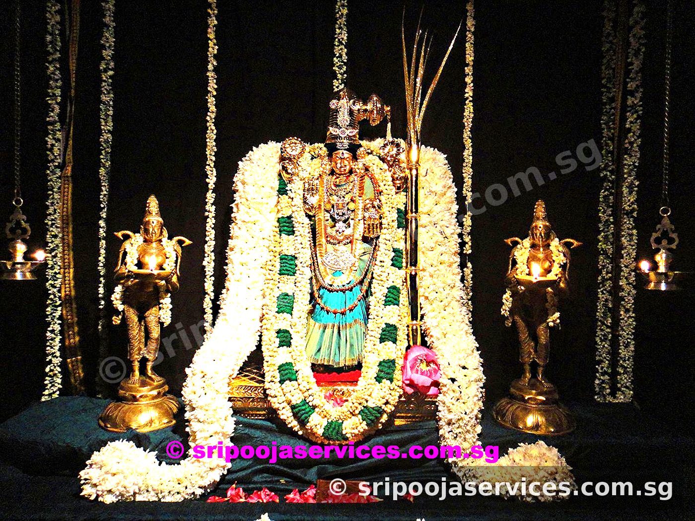 Deity alankaram